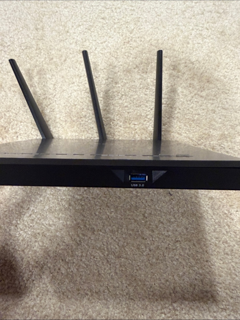 NETGEAR Nighthawk AC1900 Wireless Router with Original Packaging - Picture 3 of 10